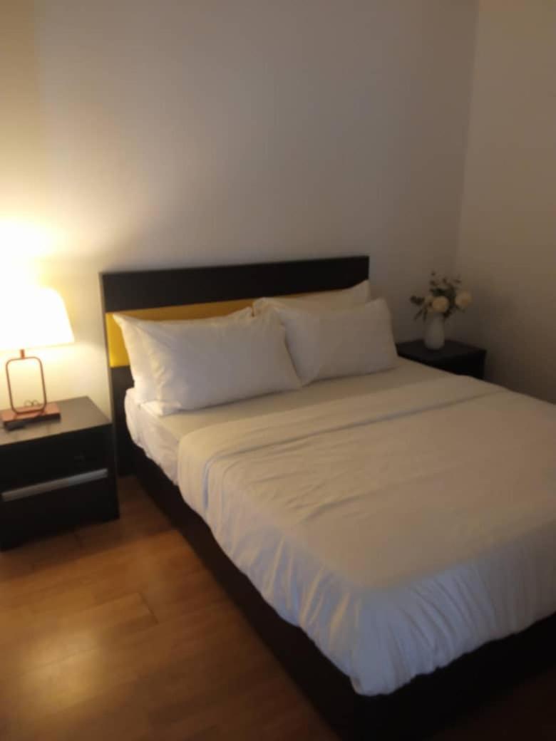 Luxury With Balcony Homestay